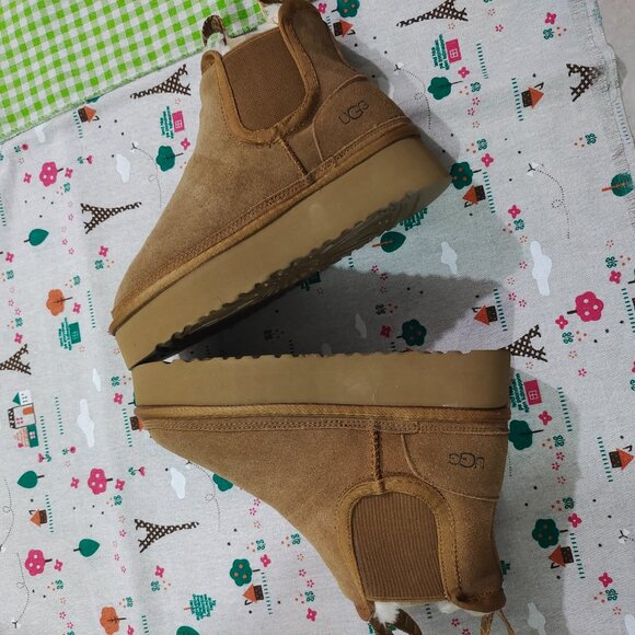 UGG Neumel Platform Chelsea Brown Boots - Picture 8 of 9